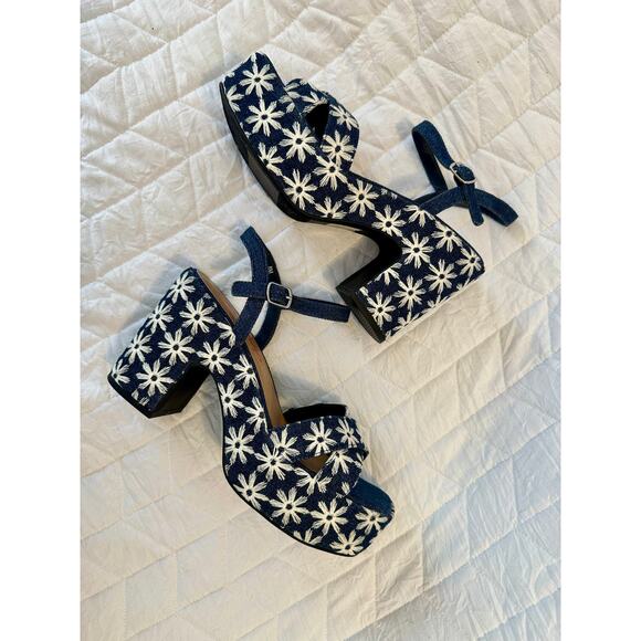 Women’s Jelly pop Bohemian Flower Embroidered Chunky Heels, size 8, denim, - Picture 2 of 11